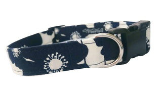 Large Navy Flowers Dog Collar 3 - Hippytails