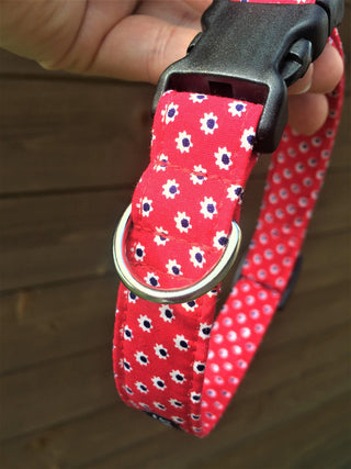 Red Daisies Dog Collar 7 - Hippytails