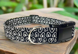 Paris Hearts Dog Collar 1 - Hippytails